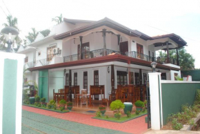 Отель Montana Rest  Anuradhapura